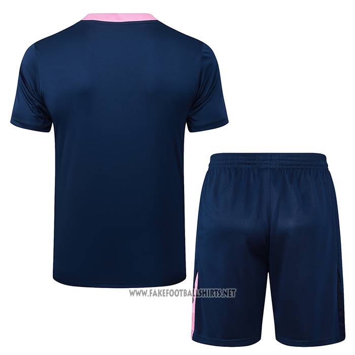 Tracksuit
 Barcelona Short Sleeve
 2025-2026 Blue
 - Shorts
 Rosa
